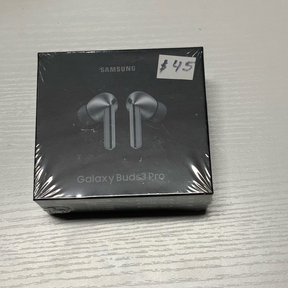 Samsung Galaxy Buds3 Pro in Black